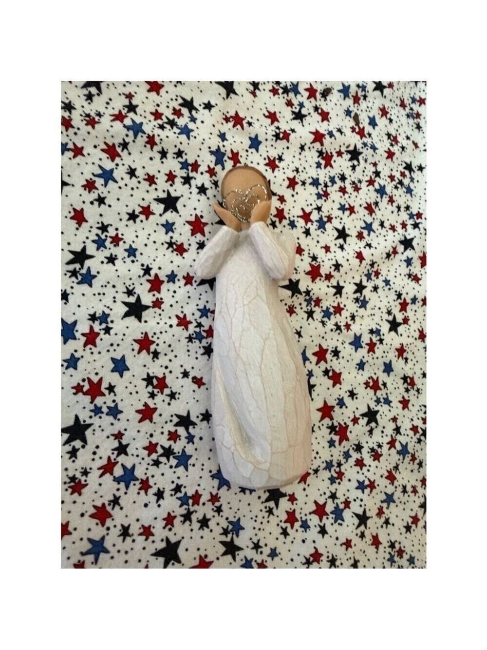 Willow Tree Lots of Love Figurine Angel Holding Silver Heart